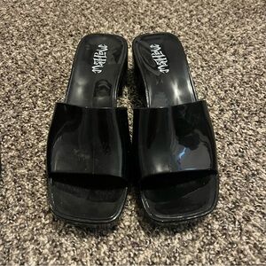 Black Leather Mules with Glossy Finish